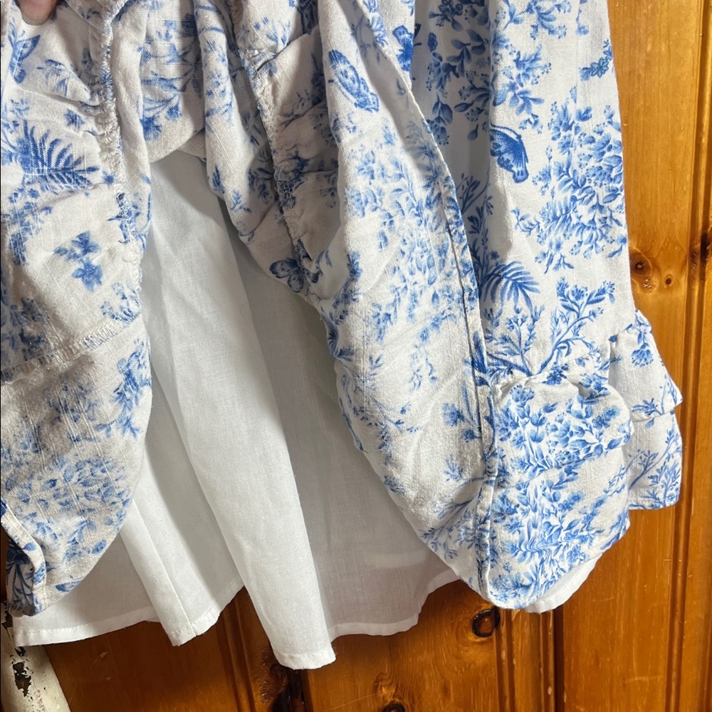 btween Floral Dress in Blue and White - Picture 5 of 8